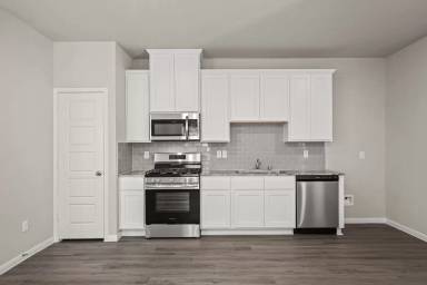 Main picture of 15033 Alkay St