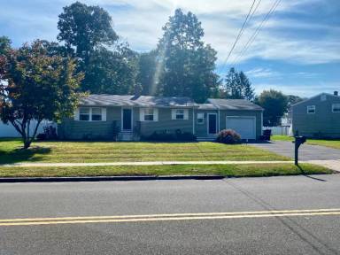 Main picture of 145 Shadyside Ln