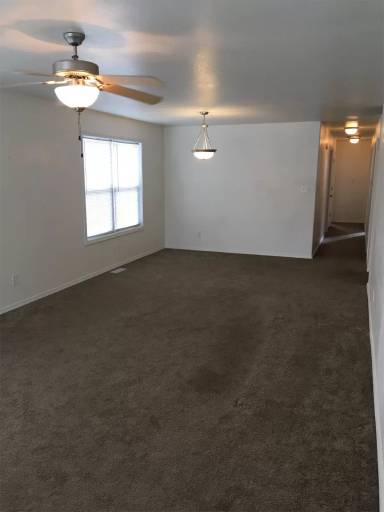 Main picture of 906 Whitetail Ct