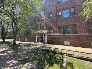 Main picture of 710 Perry St