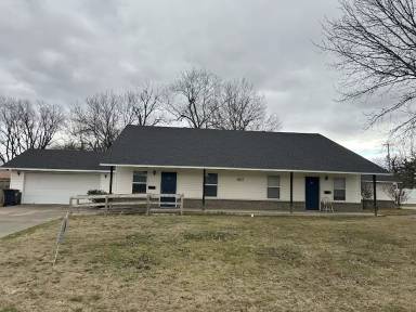 Main picture of 807A Maple Drive