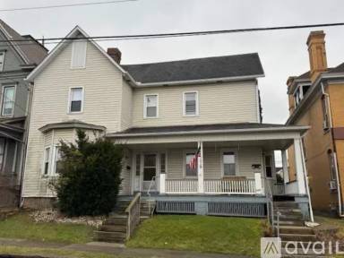 Main picture of 609 Main St