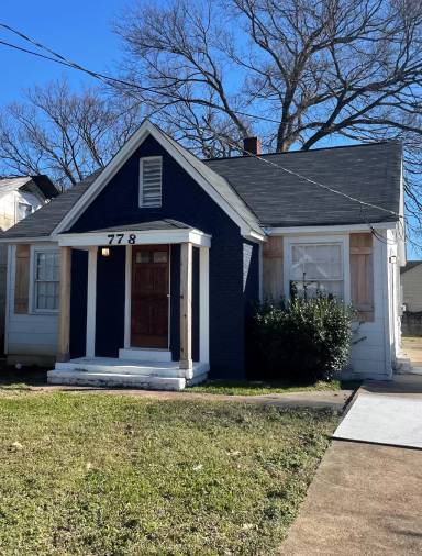 Main picture of 778 N Merton St