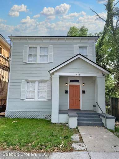 Main picture of 411 W 35th St