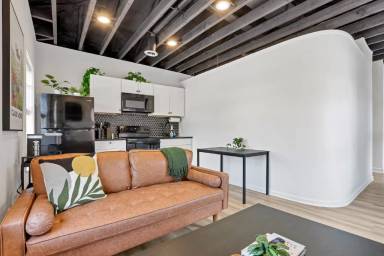 Main picture of 145 E Livingston Ave