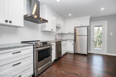 Main picture of 3136 Erskine Dr