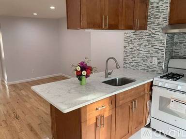 Main picture of 286 Smith St