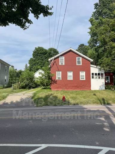 Main picture of 500 Saint Paul St