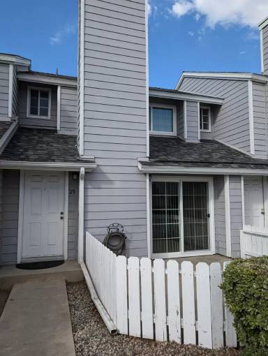 Main picture of 14380 Foothill Blvd