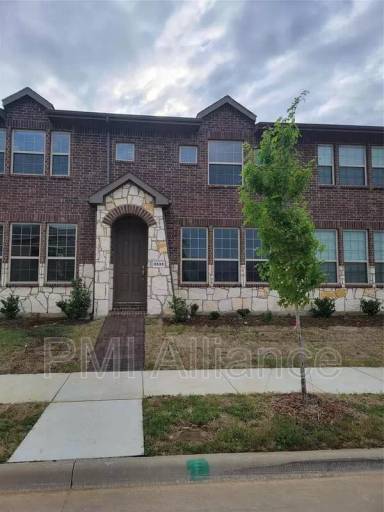 Main picture of 3333 Solana Cir