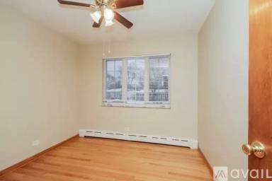 Main picture of 525 Crane Ave