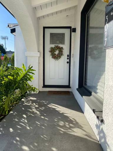 Main picture of 3017 W 84th St
