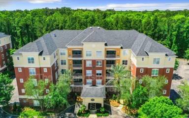 Main picture of Deerwood Place Condo