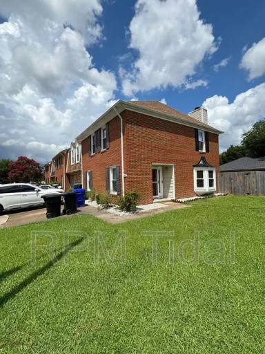 Main picture of 1516 Stonemoss Ct