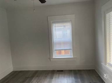 Main picture of 1046 E St