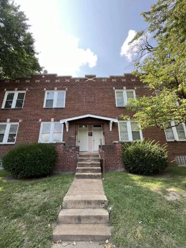 Main picture of 4709 Newport Ave