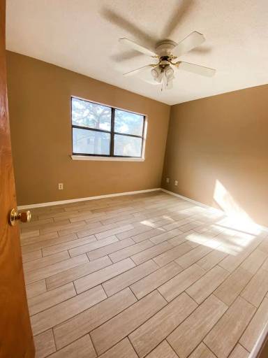 Main picture of 696 Tyner St