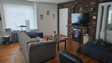 Main picture of 243 Main St