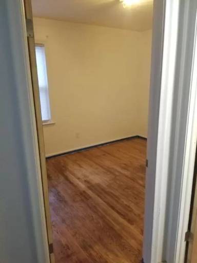 Main picture of 25180 Tecla Ave