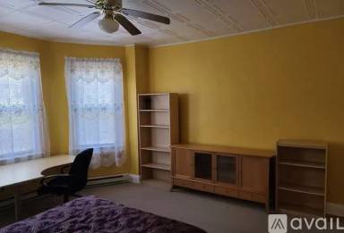 Main picture of 4207 Euclid Ave