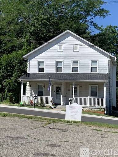 Main picture of 13 Church St