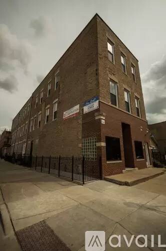 Main picture of 1758 W. 21st Pl./2115 S. Wood St.