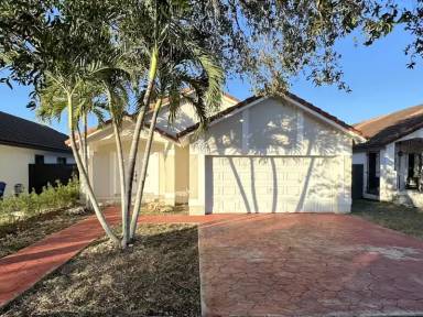Main picture of 14993 SW 59th St