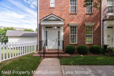 Main picture of 10007 Ansonborough Sq