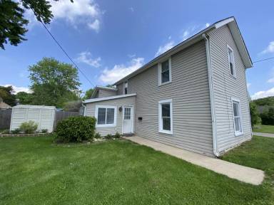 Main picture of 114 E Vine St