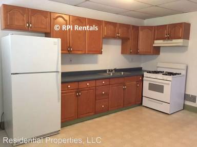 Main picture of 672 Evergreen Ave