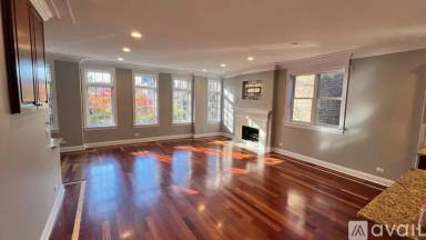 Main picture of 1244 W Cornelia Ave