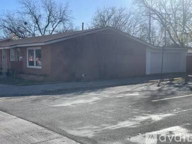 Main picture of 3019 48th St