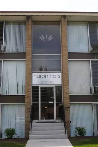 Main picture of Huron Flats - 1117 W. Huron