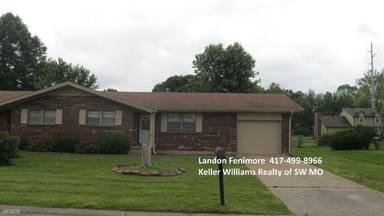 Main picture of 3331 Hawthorn Dr