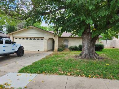 Main picture of 6017 Highcrest Dr