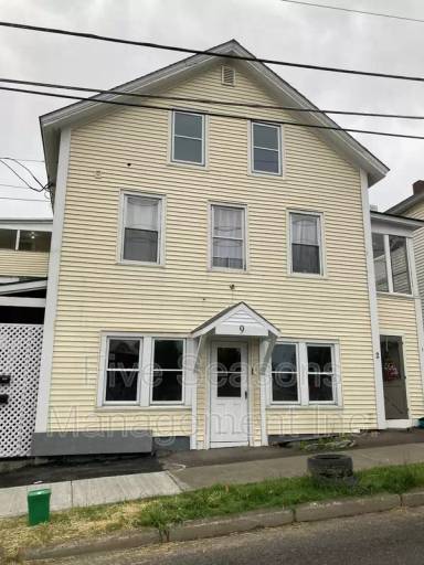 Main picture of 9 Chase Street