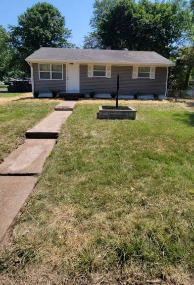 Main picture of 190 Monteith Cir