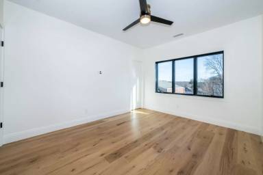 Main picture of 23 Poplar St