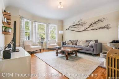 Main picture of 710 Clayton St