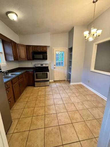 Main picture of 101 Vonda Ct
