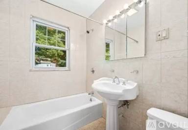 Main picture of 612 Grove St