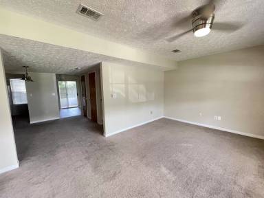 Main picture of 1840 Pointed Leaf Ln