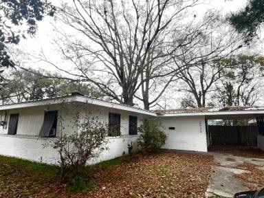 Main picture of 2935 Alaska St
