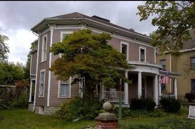 Main picture of 235 S State St