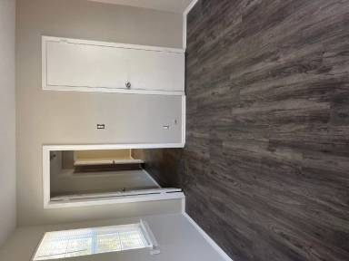 Main picture of 2115 Bennett Ave