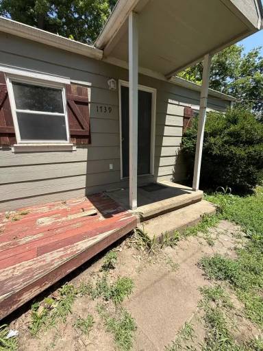 Main picture of 1739 N Market St