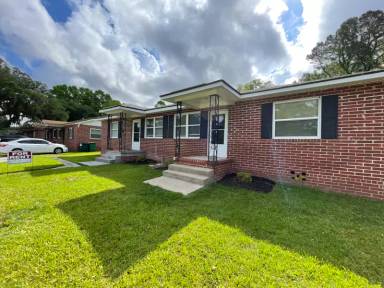 Main picture of 724 Covington Ave