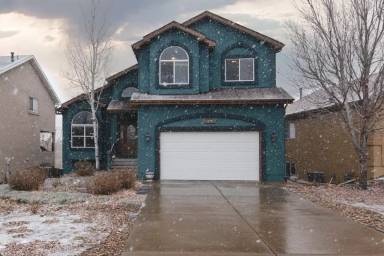 Main picture of 5322 Balsam St