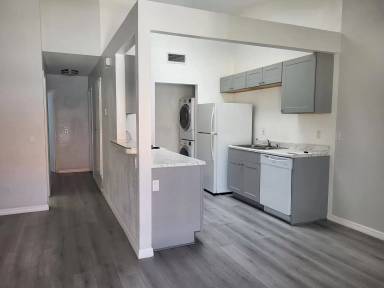 Main picture of 12800 Maui Way
