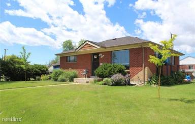 Main picture of 2261 W 73rd Ave